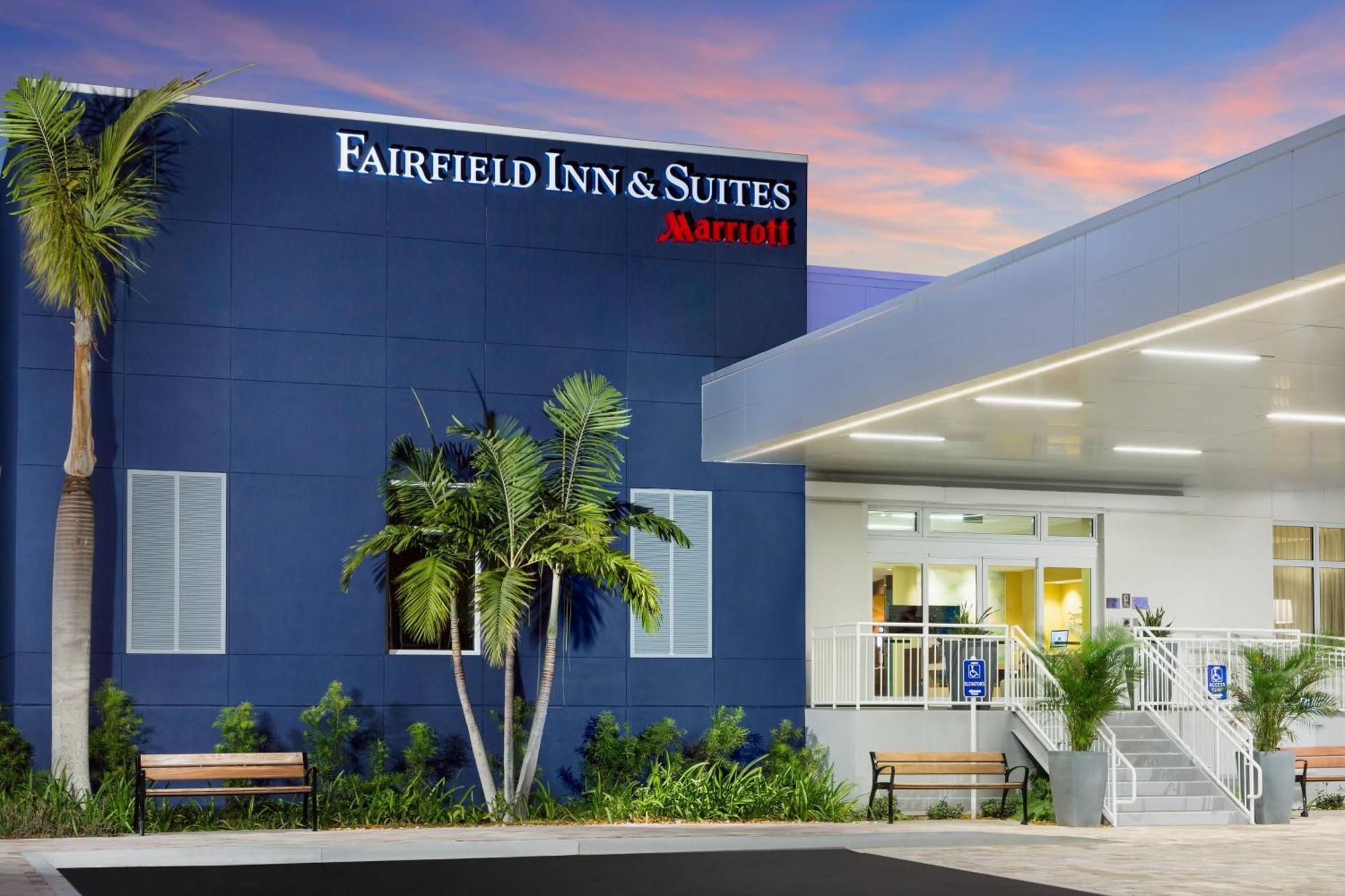 Hotel Fairfield & By Marriott At The Keys Collection Key West