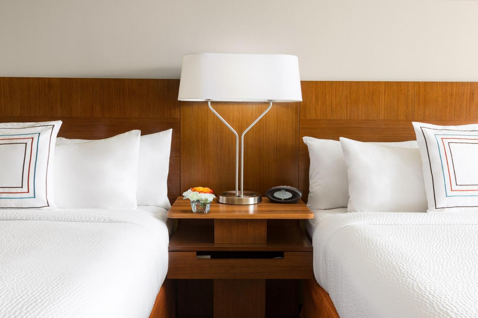 Hotel Fairfield & By Marriott At The Keys Collection Key West