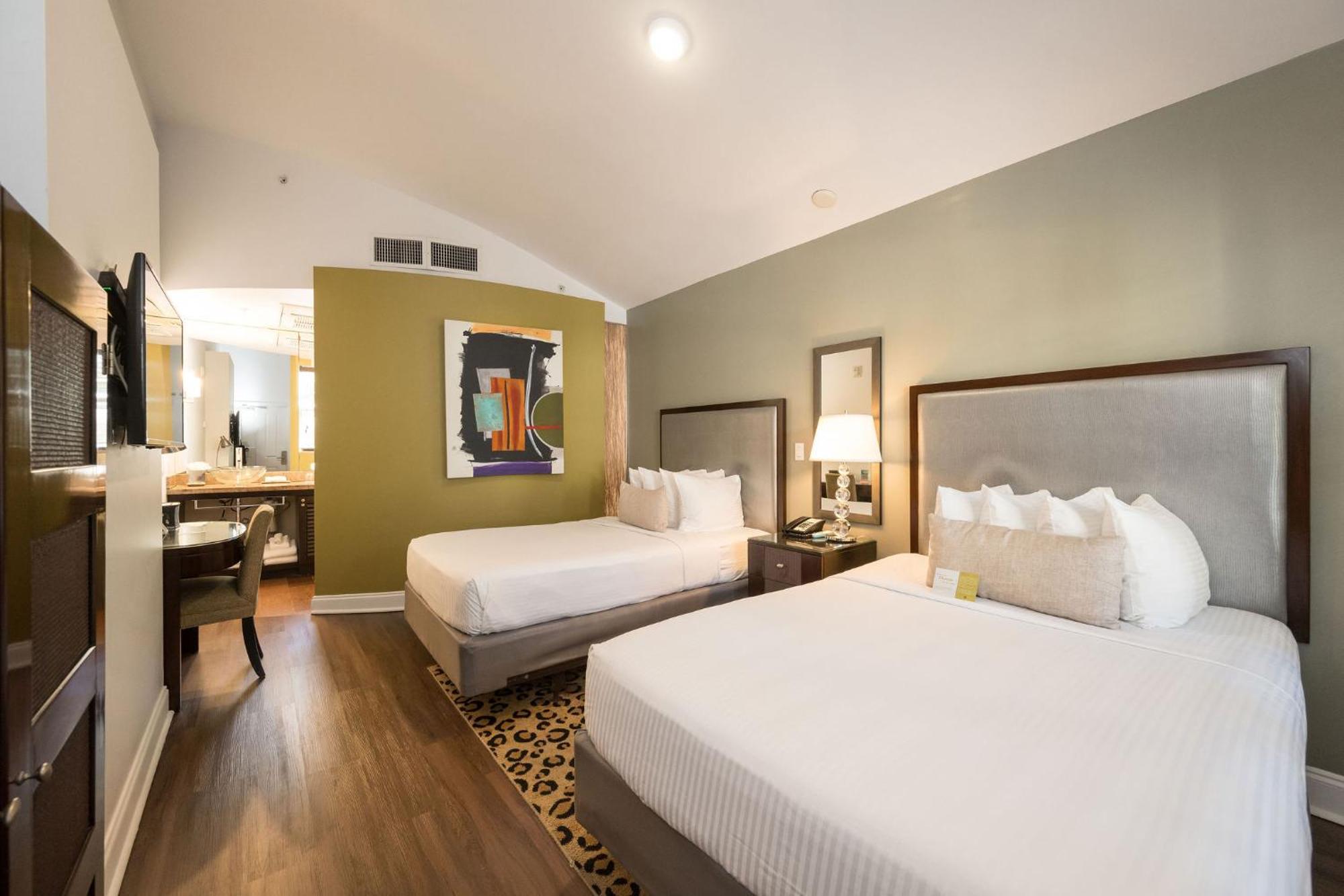 Hotel Truman 3*