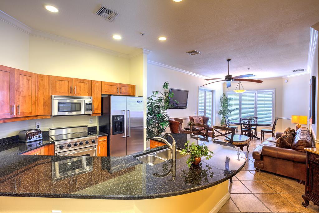Harbour Oceanfront Apartment *