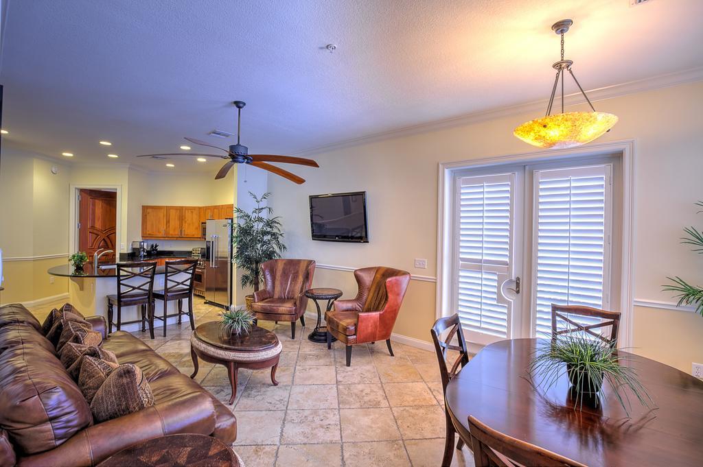 Harbour Oceanfront Apartment *