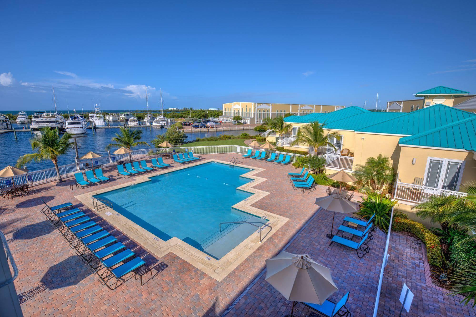 Apartment Harbour Oceanfront