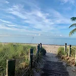 Ocean Hideaway On The Atlantic