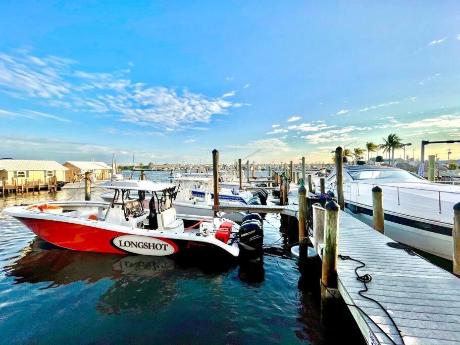 St Kitts - Downtown Waterfront Penthouse Pool Dock Parking Key West