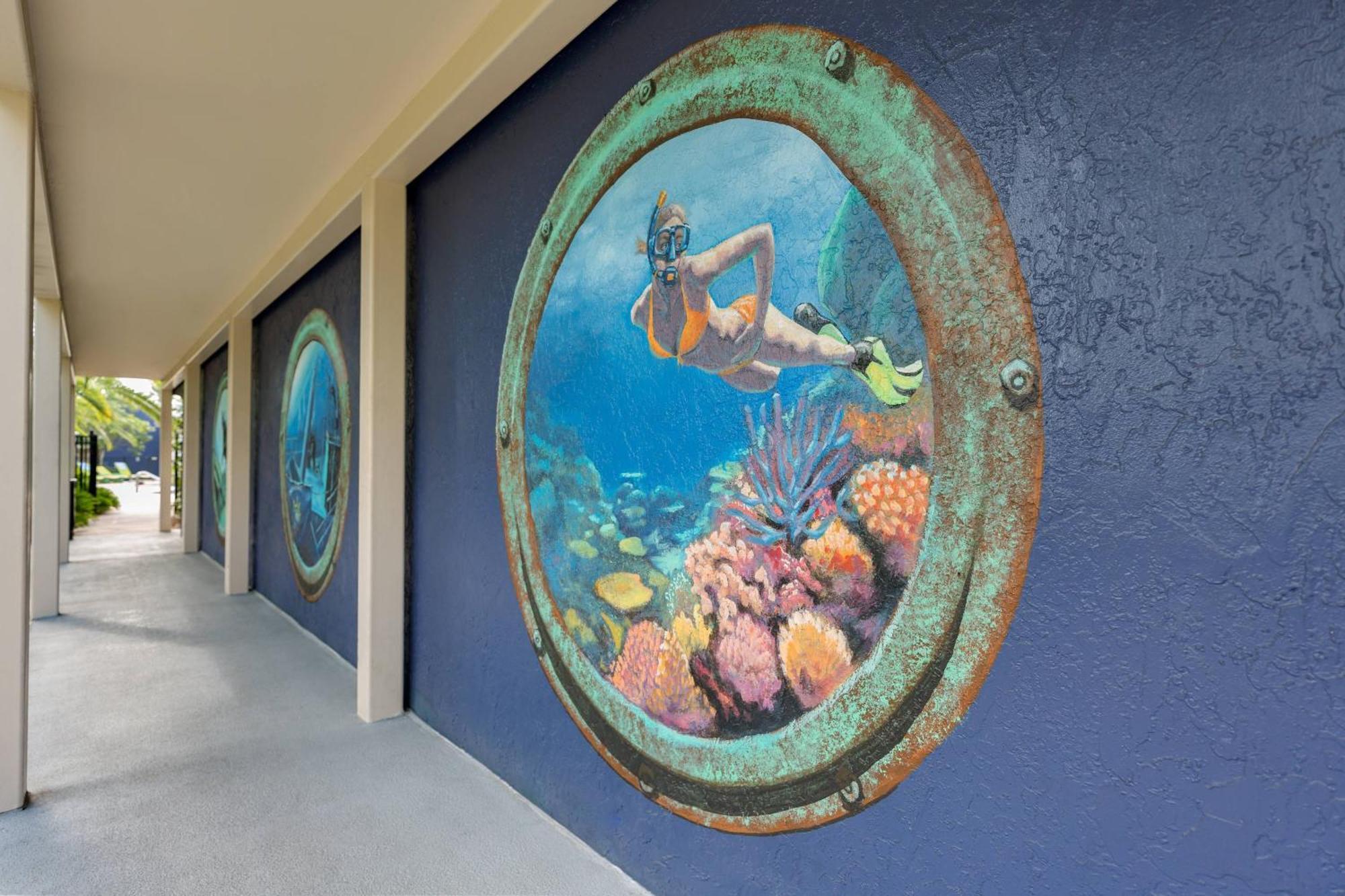 Hotel Fairfield & By Marriott At The Keys Collection