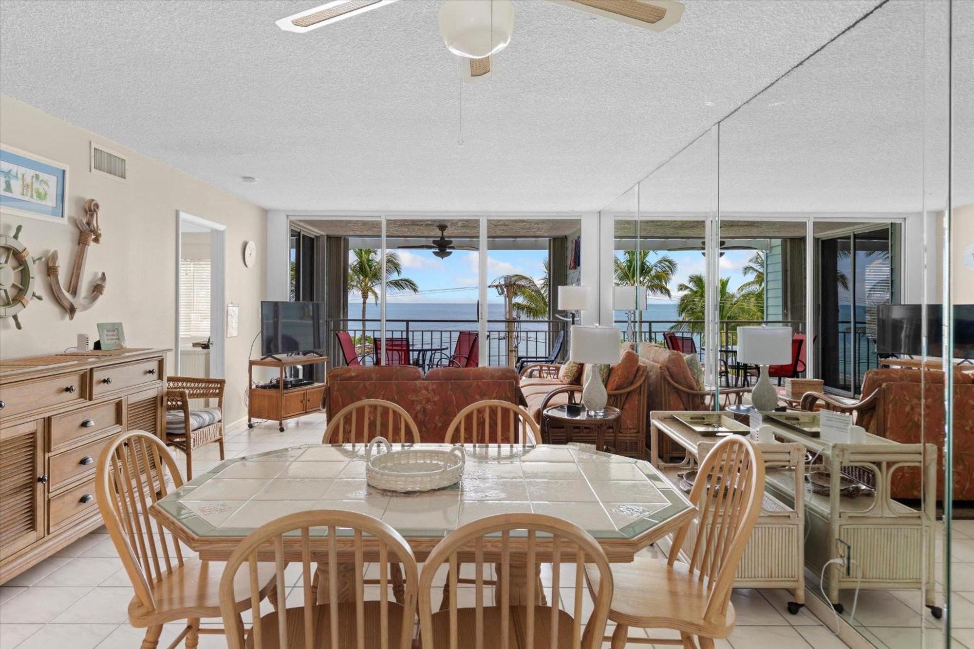 Oceanfront Oasis Holiday home *