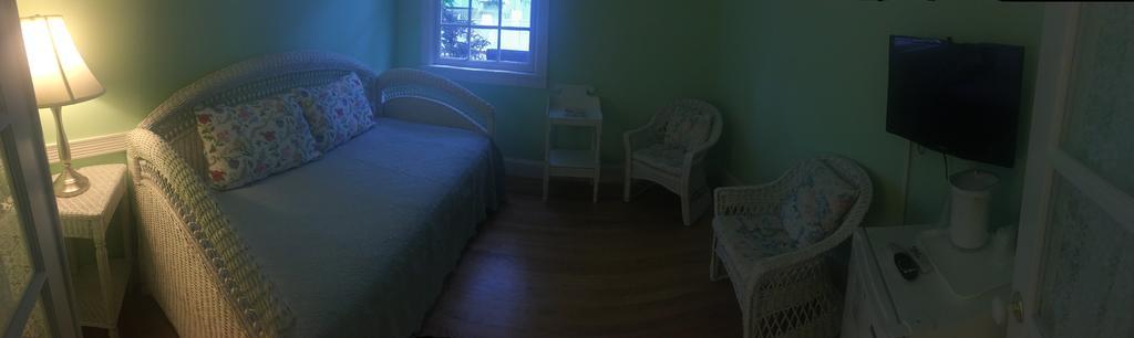 Bed & Breakfast Amsterdam's Curry Mansion Key West